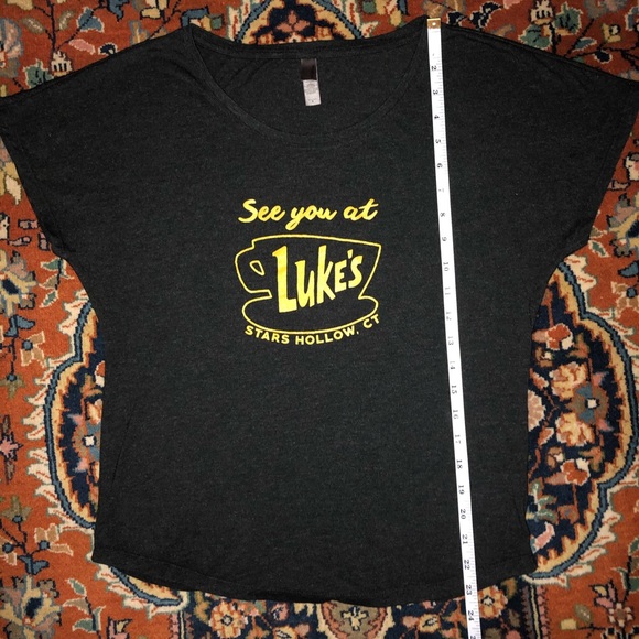 🎉HP🎉 Gilmore Girls T-shirt - Picture 4 of 9